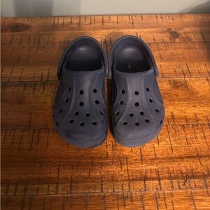 Toddler crocs size 10